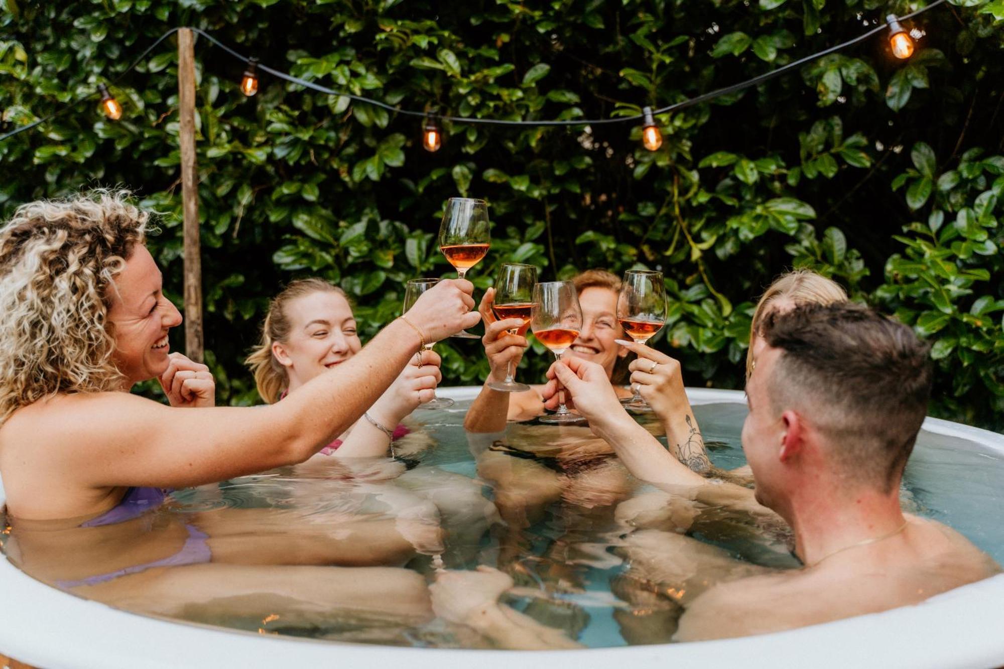 Romantisch Wellness Boshuisje Met Sauna & Hottub Meijel エクステリア 写真